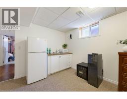 934 ZELLER Crescent - 17