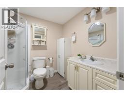 934 ZELLER Crescent - 20
