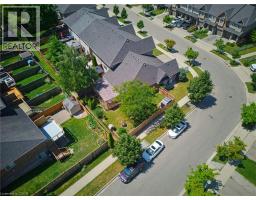 934 ZELLER Crescent - 28