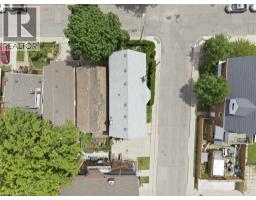 52 CEDAR Avenue - 32