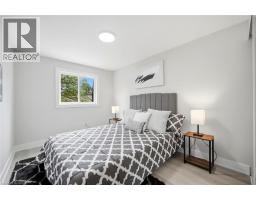 121 CENTENNIAL Road UnitNo. 21 - 20