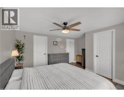 48 KATHLEEN Street - 17