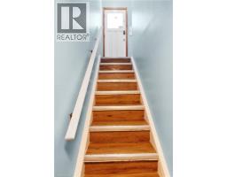 2 WESTMOUNT Road - 27