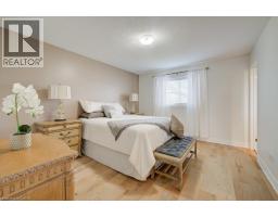 300 WATERVALE Crescent - 28