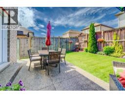 300 WATERVALE Crescent - 43