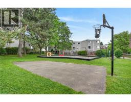 60 ELMSDALE Drive UnitNo. 66 - 27