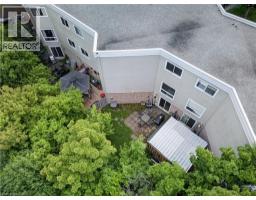 60 ELMSDALE Drive UnitNo. 66 - 4