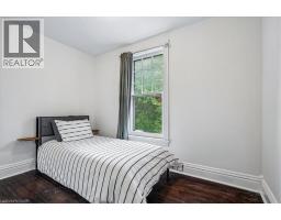 33 SAINT CLAIR Avenue - 21