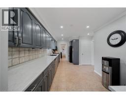 39 HOLDEN Avenue - 15