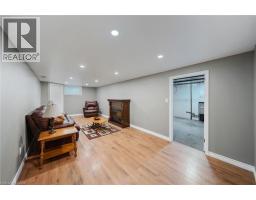39 HOLDEN Avenue - 31