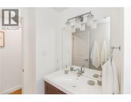 39 FORESTGATE Drive - 21