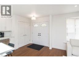 39 FORESTGATE Drive - 5