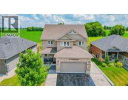 122 BRIDGE Crescent - 1