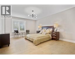 305 BLAIR CREEK Drive - 32