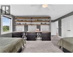 195 VICTORIA Avenue - 32