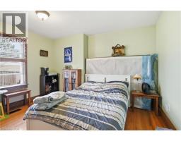 21 WEIR Street N - 19