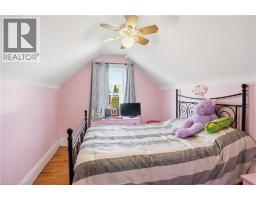 21 WEIR Street N - 25