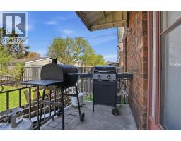21 WEIR Street N - 32