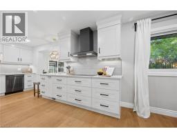 65 GILMOUR Crescent - 11
