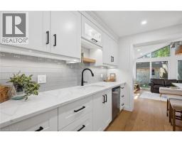 65 GILMOUR Crescent - 13