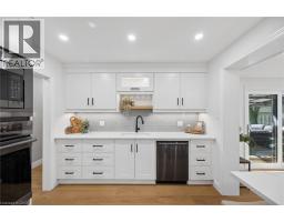 65 GILMOUR Crescent - 14