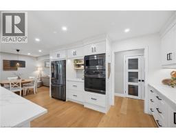 65 GILMOUR Crescent - 16