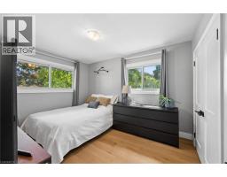 65 GILMOUR Crescent - 27