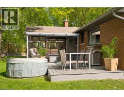 65 GILMOUR Crescent - 31