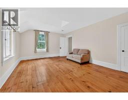 262 MAIN Street W - 36