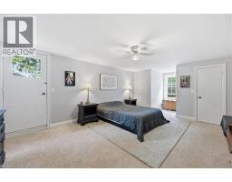 938 CLOVERLEAF Drive - 19