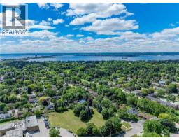938 CLOVERLEAF Drive - 33