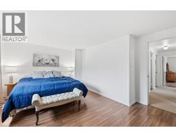 712 AUBURN Crescent - 25
