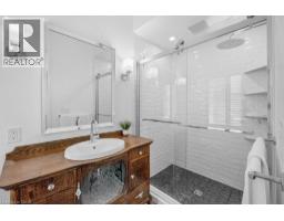 143 CATHARINE Street N - 19