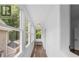 143 CATHARINE Street N - 21