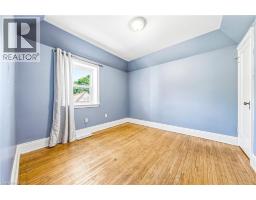 184 ARKELL Street - 18