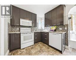 184 ARKELL Street - 9