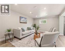 2353 MIDDLESMOOR Crescent - 38