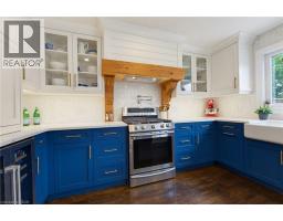 9 BURNSIDE Drive - 10