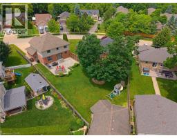 9 BURNSIDE Drive - 35