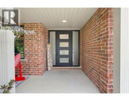 9 BURNSIDE Drive - 5