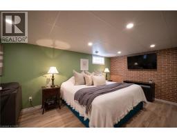 115 SHERIDAN Street - 33