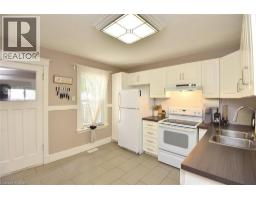 56 BARONS Avenue N - 13