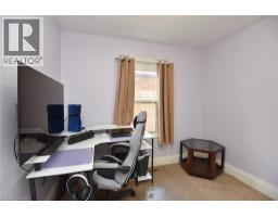 56 BARONS Avenue N - 24