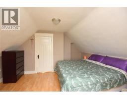 56 BARONS Avenue N - 27