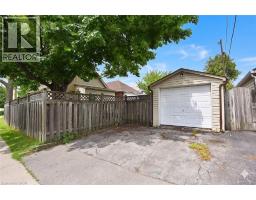 56 BARONS Avenue N - 35