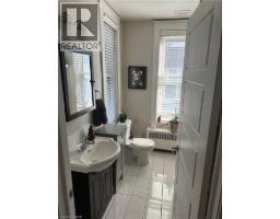 58 MADISON Avenue N - 6