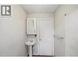 25 ALBEMARLE Street - 26