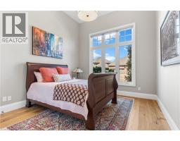 44 PIONEER RIDGE Drive - 17
