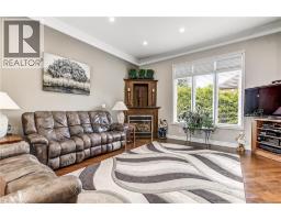 139 MANNHEIM Crescent - 11