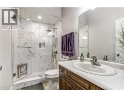 139 MANNHEIM Crescent - 21